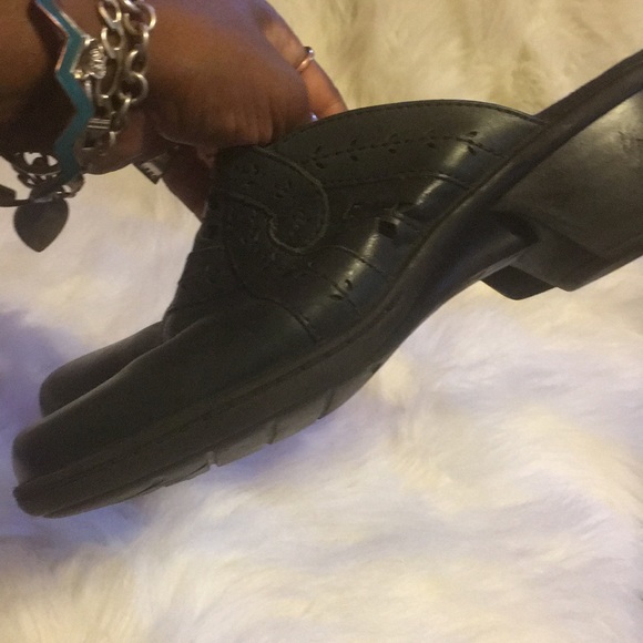 Clark’s slip ons - Picture 4 of 7